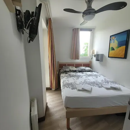Holiday home Cap Esterel En Famille - 2pieces Vue Mer Jardin Piscine Clim Parking Inclus