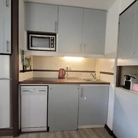 Casa vacanze Cap Esterel En Famille - 2pièces Vue Jardin Piscine Clim Parking Inclus Saint-Raphaël