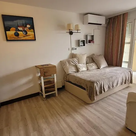 Cap Esterel En Famille - 2pieces Vue Mer Jardin Piscine Clim Parking Inclus Holiday home Saint-Raphael (Var)