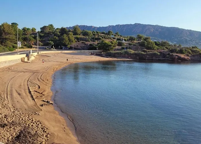 Сasa de vacaciones Cap Esterel En Famille - 2pieces Vue Jardin Piscine Clim Parking Inclus Saint-Raphaël