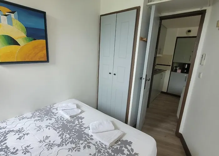 Сasa de vacaciones Cap Esterel En Famille - 2pieces Vue Jardin Piscine Clim Parking Inclus *