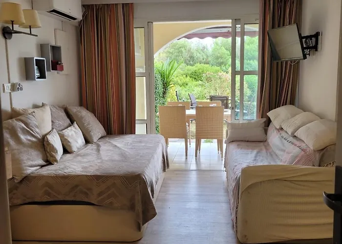 Сasa de vacaciones Cap Esterel En Famille - 2pieces Vue Jardin Piscine Clim Parking Inclus