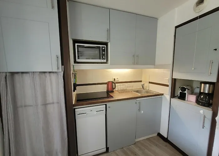 Cap Esterel En Famille - 2pieces Vue Jardin Piscine Clim Parking Inclus Saint-Raphaël